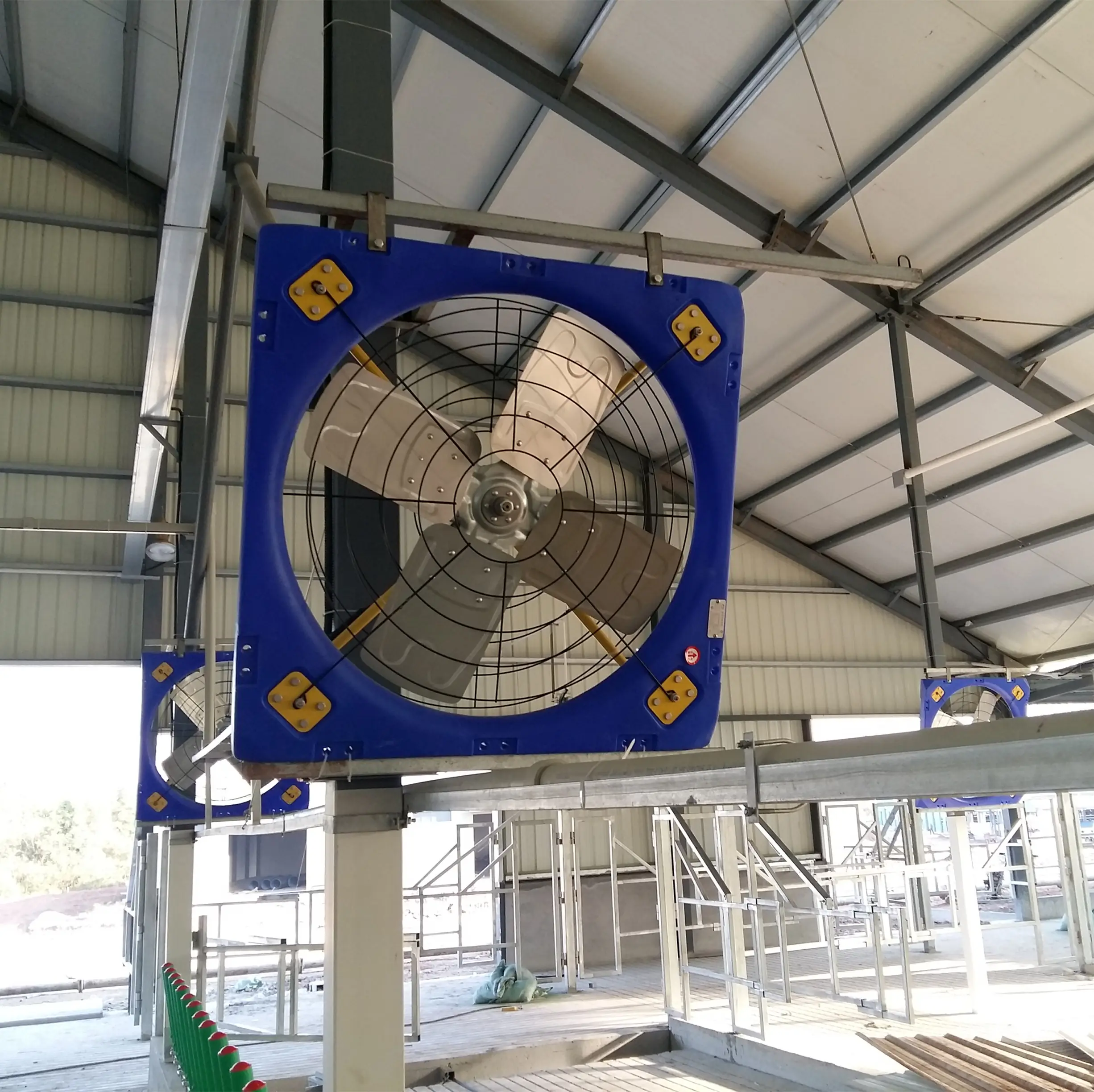 Ventilateur mural industriel en gros, ventilateurs de Ventilation de ferme de volaille à énergie solaire, ventilateurs d'équipement de volaille utilisés