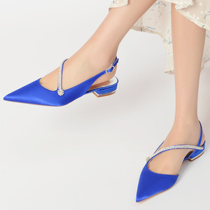 Moderno strass sandali da sposa per donna <span class=keywords><strong>scarpe</strong></span> da sposa <span class=keywords><strong>tacco</strong></span> <span class=keywords><strong>basso</strong></span> <span class=keywords><strong>scarpe</strong></span> da sposa calzature da sposa - Product Image 6