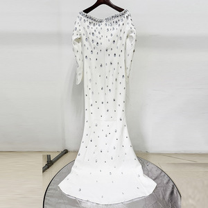 ชุดเดรสแม็กซี่ไซส์ใหญ่ คุณภาพสูง ดีไซน์หรูหรา สำหรับผู้หญิง ประดับลูกปัดเพชรและผ้าลูกไม้ - Product Image 4