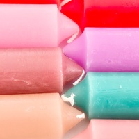 Bougies votives artisanales en cire de paraffine colorées avec parfum personnalisé pour la maison, les fêtes de Diwali et les bars - Écologiques et à combustion longue durée