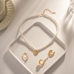 DREAM FASHION Collana con Ciondolo a Cuore di Perle Placcato Oro 18K, Gioielli di Moda in Acciaio Inossidabile Resistente allo Sbiadimento - Product Image 3