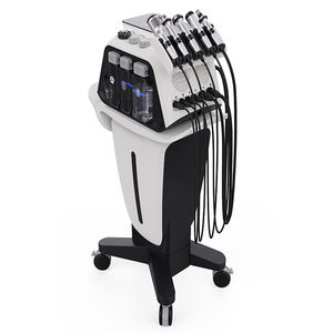 Máquina Facial de Oxígeno 7 en 1, Hidrodermoabrasión, Plástico Ecológico y Acero Inoxidable, Hecho en China, para Uso en Salón - Product Image 2