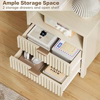 Nakas Modern Bergaya Fluted dengan 2 Laci dan Stopkontak AC Terintegrasi, Meja Samping Kayu Kokoh untuk Kamar Tidur, Ruang Tamu, dan Rumah