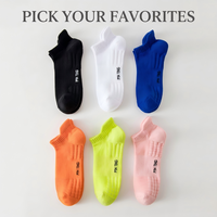 Chaussettes de sport athlétiques antidérapantes professionnelles pour hommes et femmes, avec amorti en boucle éponge, soutien de la voûte plantaire et maille respirante, idéales pour la course à pied
