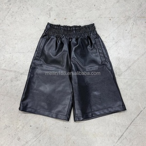 Shorts en cuir épais de haute qualité pour hommes, design tendance, logo personnalisé, noir, taille élastique, shorts de sport en cuir - Product Image 1