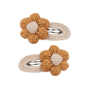 Autunno inverno nuove <span class=keywords><strong>clip</strong></span> per capelli con fiori fatti a mano in cotone fatto a mano da bambina - Product Image 6