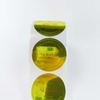 Étiquettes d'emballage personnalisées en vinyle holographique hautement résistant, imperméables, avec vernis 3D premium et UV localisé, pour bouteilles de boissons et de sucre dorées