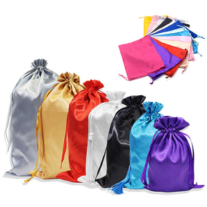 Bolsa de joyería de satén de moda más nueva con logotipo Extensiones de cabello de seda Bolsas de embalaje de almacenamiento para regalar - Product Image 1