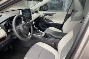 Usado para <span class=keywords><strong>RAV4</strong></span> <span class=keywords><strong>2020</strong></span> 2.0L CVT Tracción en las Cuatro Ruedas Edición Prestige Asientos de Cuero Techo Panorámico Cámara Trasera - Product Image 6