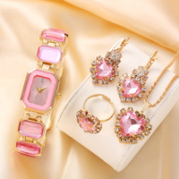 Ensemble de bijoux fantaisie avec montre, boucles d'oreilles, bague et collier en strass pour femme - Cadeau de mariage ou de fiançailles - Ensemble de bijoux raffinés avec montre