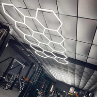 Éclairage de Garage Hexagonal LED 6500K pour Plafond de Showroom Automobile, Travail de Beauté et Éclairage Alvéolaire