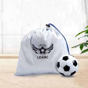 Bolsa deportiva de fútbol y baloncesto con <span class=keywords><strong>cierre</strong></span> de cordón, organizador de almacenamiento de bolas de alta resistencia <span class=keywords><strong>para</strong></span> equipos de gimnasio y equipo - Product Image 1