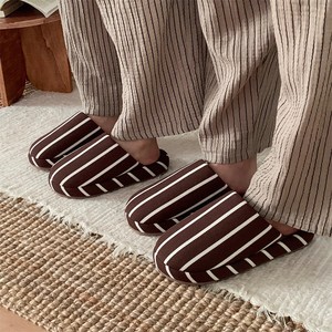 XIXIXITIAO pantoufles de maison pour femmes hommes antidérapantes chaussures d'intérieur à rayures minimalistes glissières de sol en mousse à mémoire de forme pour la maison - Product Image 6