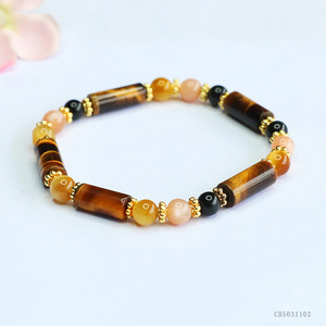 Pulsera de cuentas de ojo de tigre natural con cristales multigema para mujer, estilo vintage, de Juan Yu, éxito de ventas en transmisiones en vivo transfronterizas - Product Image 1