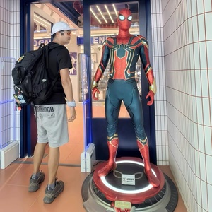 Statue grandeur nature Iron <span class=keywords><strong>Spider</strong></span>-<span class=keywords><strong>Man</strong></span> <span class=keywords><strong>Avengers</strong></span> Infinity War, figurine de collection <span class=keywords><strong>Marvel</strong></span> <span class=keywords><strong>Spider</strong></span>-<span class=keywords><strong>Man</strong></span> pour salle de jeux, home cinéma, exposition - Product Image 1