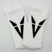 Chaussettes de sport pour hommes, décontractées, avec logo personnalisé, en polyester/élasthanne/nylon, à rayures épaisses, tricotées antibactériennes, rapides