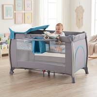 Lit bébé en métal OEM ODM en gros, parc pour bébé portable, pieds en aluminium amovibles, simplicité moderne, chambre à coucher, salon