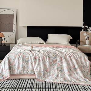 Couette d'été de luxe rafraîchissante en polyester, imprimée numériquement, légère et aérée pour les nuits d'été chaudes - Product Image 6