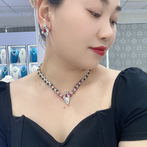 Set di <span class=keywords><strong>Gioielli</strong></span> con Collana e Orecchini a Triangolo con Stampa Leopardata, Stile Retrò con Rubini, per Ragazze, Abbinamento Quotidiano, Stile Punk, Set per Concerti - Product Image 6