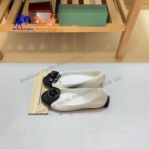 Zapatos Planos de Alta Calidad para Mujer, Estilo Bailarina, Punta Cerrada, Material Superior de Cuero Vacuno, Modernos y Casuales - Product Image 1