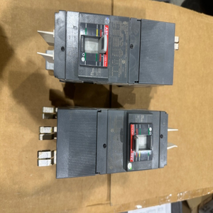 Nouvelle pièce de quincaillerie d'origine RELIA AR 20 3 pôles pour PLC - Product Image 1