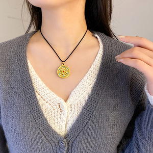 Traditional Chinese Style Gold Pendant Necklace Geometric Auspicious Pattern Unisex Everyday Wear - Product Image 4
