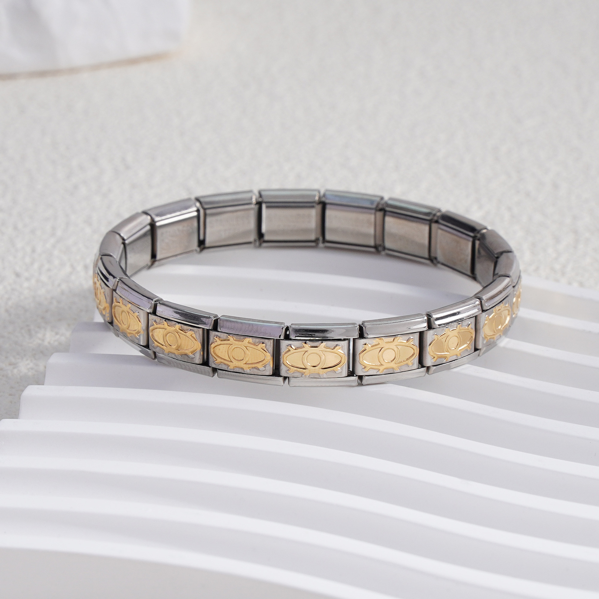 Correa de reloj Evil Eye (centro dorado) 9mm BD-100