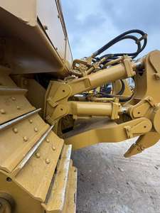 Topadora Usada Cat D8R, 2000 Horas |   Topadora Certificada Cat |   90% de rendimiento original + 60% de vida útil del tren de rodaje + Bomba de motor + - Product Image 4