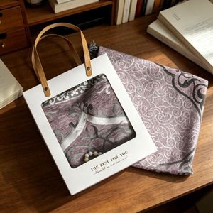 Tapis de prière musulman antidérapant en chenille tissée, avec sac de transport et coffret cadeau (ensemble tasbeeh) - Product Image 1