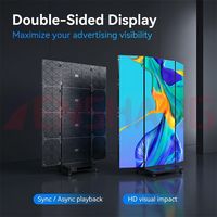 Écran d'affichage LED électronique pliable en trois parties 1280x1920mm, double face, technologie GOB, module d'affichage LED, raccordement sans soudure, roues