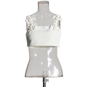 TWOTWINSTYLE elegante <span class=keywords><strong>abbigliamento</strong></span> femminile Set gonna e Top corto con applicazioni impiombate Skinny Fit e modello solido - Product Image 5