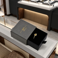 Boîte à bijoux en papier imprimé personnalisé finition brillante de luxe élégante rangement parfait pour les montres pour femmes colliers bagues accessoires