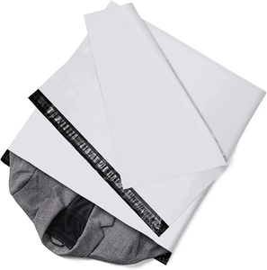 Enveloppes en polyéthylène écologiques et imperméables pour l'expédition de vêtements, sacs d'emballage en vrac - Product Image 1
