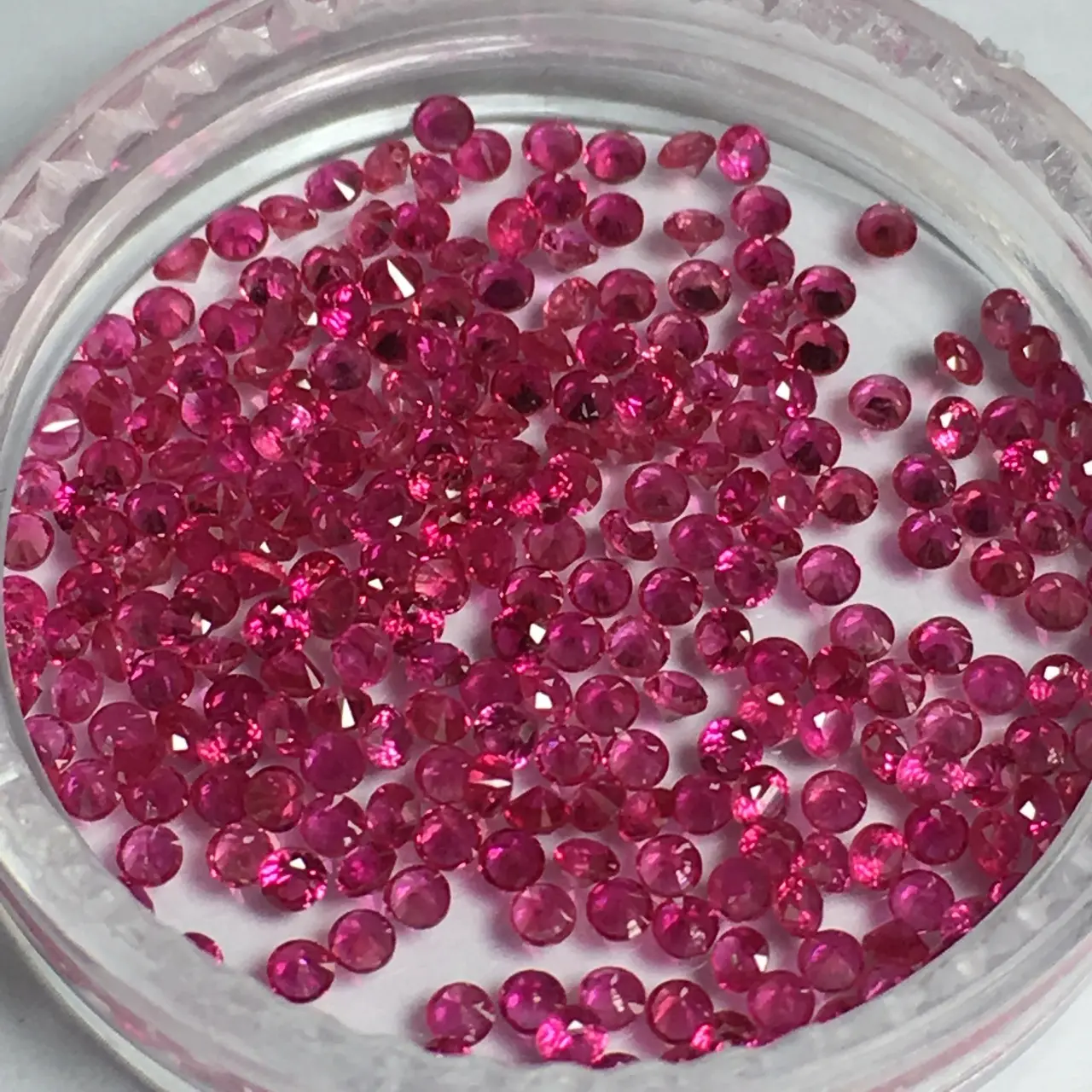 Rose Pink Gems Hot Sale Red Ruby Gemstones Rose Round Round Pointed Bottom Diamond Cutting Rubies 0.7MM-1.5MM