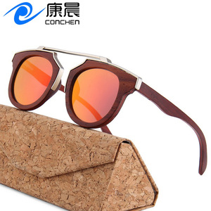 Lunettes de soleil effet bois UV400 polarisées avec verres TAC, monture ronde unisexe, protection solaire, pour voyage, conduite et mode W5622 - Product Image 3