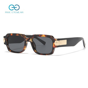 Gafas de Sol Retro Cuadradas con Montura de Concha de Tortuga - Product Image 6