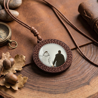 Collier en bois personnalisable avec texture tissée, photo de couple, pour confession et commémoration, cadeau transfrontalier