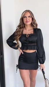 KY Satin Custom Black Blusa de mujer Blusas de manga larga Elegante <span class=keywords><strong>Invisible</strong></span> Cremallera Mini falda Tela de encaje Conjunto de falda de dos piezas - Product Image 4