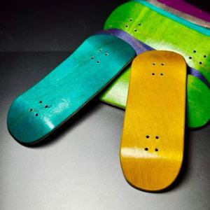 Planche à roulettes Leefai <span class=keywords><strong>Pop</strong></span> Board en érable canadien, fabriquée à la main, cinq couches, colorée, laminée, planche à roulettes professionnelle pour le fingerboard, cadeau - Product Image 2