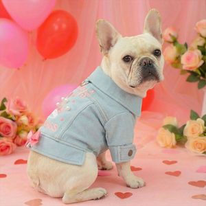Chaqueta Estilo Denim para Mascotas - Abrigo para Perro con Estampado Adorable y Decoración de Lazo, Atuendo Casual Diario para Perros Pequeños y Medianos - Product Image 1