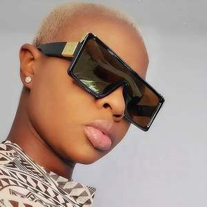 Gafas de Sol Cuadradas Blancas y Negras de Moda Vintage para Mujer, Lentes de Sol Hip Hop de una Pieza con Protección UV400, Gafas de Sol Extra Grandes para Hombre 2021 - Product Image 2