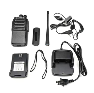 Ensemble <span class=keywords><strong>talkie</strong></span>-<span class=keywords><strong>walkie</strong></span> BaoFeng-C3 pour amateurs, incluant radio portable <span class=keywords><strong>longue</strong></span> <span class=keywords><strong>portée</strong></span> 5W, radio bidirectionnelle sans fil FM BF UHF VHF pour la <span class=keywords><strong>chasse</strong></span> - Product Image 4