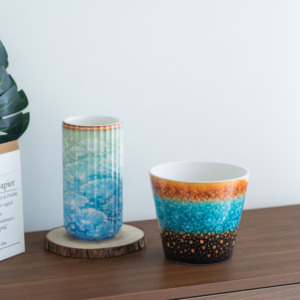 Vaso Moderno in Ceramica con Motivo Astratto Colorato per Decorazione Casa e Ufficio - Product Image 4