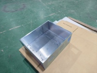 Boîtier électronique en tôle de précision sur mesure ±0,1 mm, boîtier en tôle et en aluminium