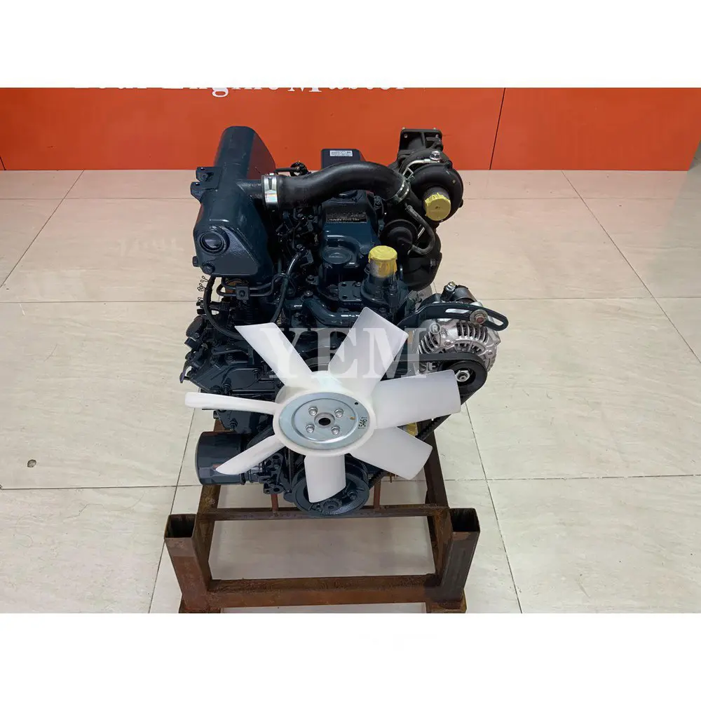 Kubota V2403 komple motor takma ekskavatör için V2403-M-DI-T-ES04 motor BHU4124 2700RPM 49.2KW