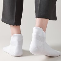 Chaussettes personnalisées en gros OEM en coton doux et absorbant la transpiration pour hommes, respirantes avec languette en maille à la cheville, idéales pour l'été et le quotidien