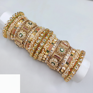 Charmant Kundan Meenakari et Perle Bangles Set Designer Glam Finition Bijoux pour Femmes Parfait pour les Mariages - Product Image 2