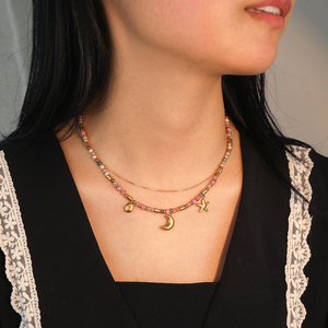 Collar de Piedras Naturales Estilo Bohemio Rosa con Dijes de Estrella y Luna, Collar Único, Accesorios de Verano - Product Image 4