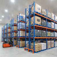 Rayonnage industriel pour entrepôt en acier Q235B pour hubs logistiques avec protections de colonnes