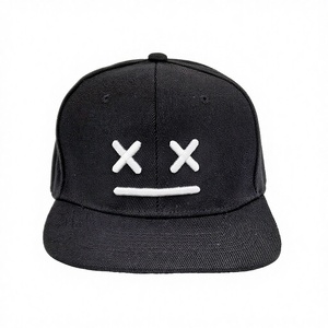 Gorra Snapback Negra de 6 Paneles con Bordado de Ojos Blancos en X, Estilo Urbano Unisex, Casual, con Visera Ajustable, Tela Twill - Product Image 2